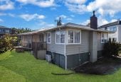 665m2 section, 3 beds 1 bath house with sleepout, currently rented at $710 per week, close to schools, shops, supermarket, seaside reserve, 0.6 km to Clendon Park School, 1.8 km to Manurewa Intermediate and Manurewa High School, 53 Burbank Avenue, Manurewa, Auckland