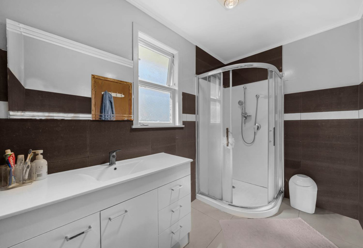 665m2 section, 3 beds 1 bath house with sleepout, currently rented at $710 per week, close to schools, shops, supermarket, seaside reserve, 0.6 km to Clendon Park School, 1.8 km to Manurewa Intermediate and Manurewa High School, 53 Burbank Avenue, Manurewa, Auckland