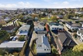 Standalone 3 beds 1 bath house with carport, close to schools, shops, supermarket, Sunday Market, easy motorway access, 0.6 km to Avondale Primary School (Auckland), 2/8 Chalmers Street, Avondale, Auckland