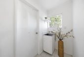 Standalone 3 beds 1 bath house with carport, close to schools, shops, supermarket, Sunday Market, easy motorway access, 0.6 km to Avondale Primary School (Auckland), 2/8 Chalmers Street, Avondale, Auckland