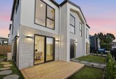 Macleans College zone, Brandnew 4 beds 3.5 baths home with garage, close beachs, parks, shopping centre, 0.6 km to Pigeon Mountain School, 5A Mark Edward Drive, Half Moon Bay, Auckland