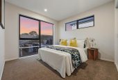 Macleans College zone, Brandnew 4 beds 3.5 baths home with garage, close beachs, parks, shopping centre, 0.6 km to Pigeon Mountain School, 5A Mark Edward Drive, Half Moon Bay, Auckland