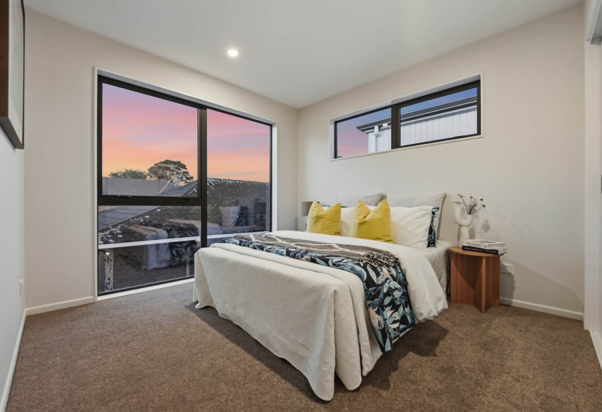 Macleans College zone, Brandnew 4 beds 3.5 baths home with garage, close beachs, parks, shopping centre, 0.6 km to Pigeon Mountain School, 5A Mark Edward Drive, Half Moon Bay, Auckland