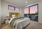 Macleans College zone, Brandnew 4 beds 3.5 baths home with garage, close beachs, parks, shopping centre, 0.6 km to Pigeon Mountain School, 5A Mark Edward Drive, Half Moon Bay, Auckland