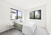 Next to Reserve, Brandnew standalone 4 beds ( 1 ensuite) + study 2.5 baths home with double garage, move-in ready, close to town centre, schools, motorway access, 0.2 km to Otahuhu Intermediate, 2C Church Street, Otahuhu,Auckland