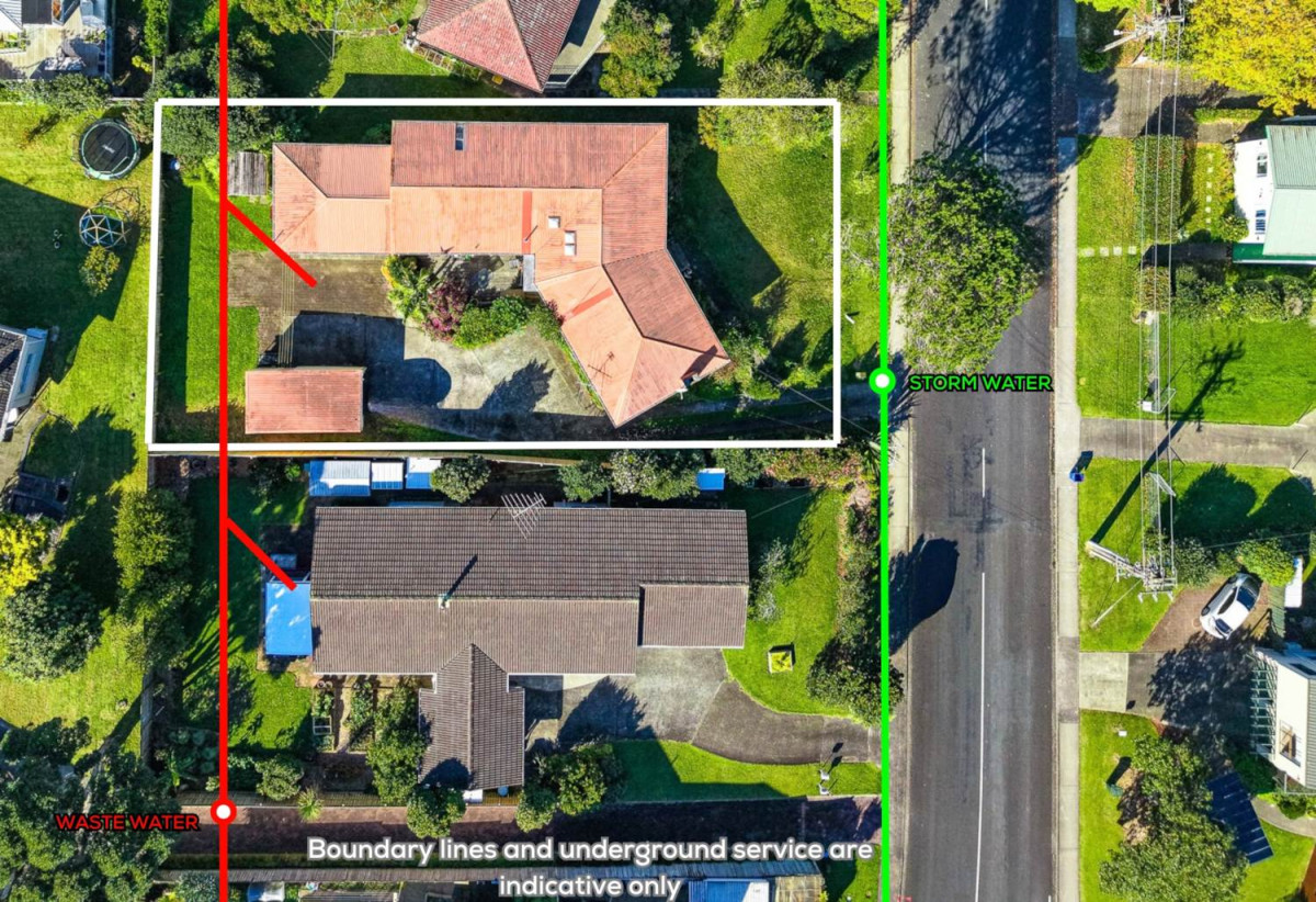 Double Westlake school zone, 809m2 section, 4 beds 2 baths house with double garage and carport, zones for Westlake Boys’ & Girls’ High Schools, Wairau Intermediate, and Forrest Hill School, Close to Sunnynook Shopping Centre, Becroft Park, motorway access, 51 Becroft Drive, Forrest Hill, Auckland