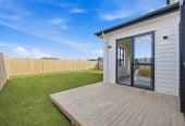 Brandnew standalone 4 beds (2 ensuites) 3.5 baths house with garage on 335m2 section, 1 ensuite ground floor, close to shops, schools, easy motorway access, 27 Kaapehu Street, Karaka, Auckland