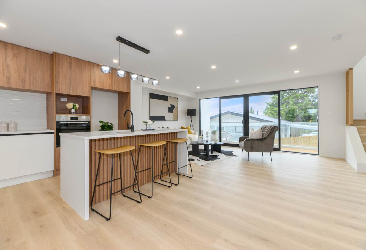 Double Westlake school zone, Brandnew standalone 4 beds 3 baths home with garage, close to schools, Glenfield Mall, 0.4 km to Glenfield Intermediate School, 93A Bruce Road, Glenfield, Auckland