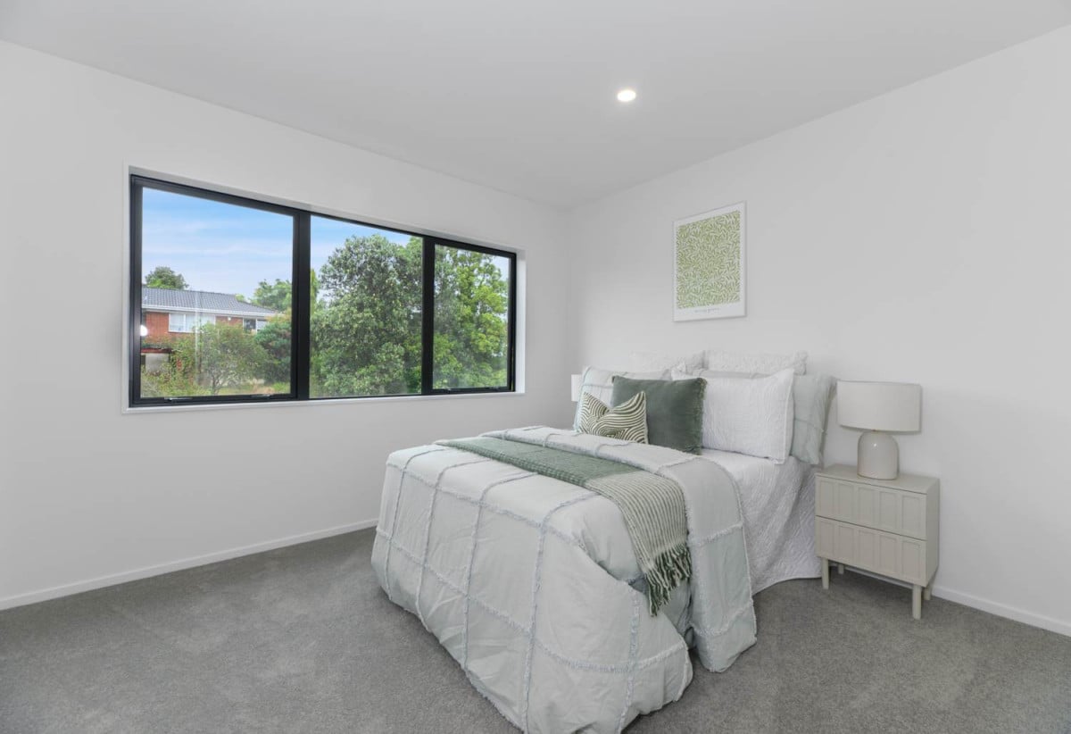 Double Westlake school zone, Brandnew standalone 4 beds 3 baths home with garage, close to schools, Glenfield Mall, 0.4 km to Glenfield Intermediate School, 93A Bruce Road, Glenfield, Auckland