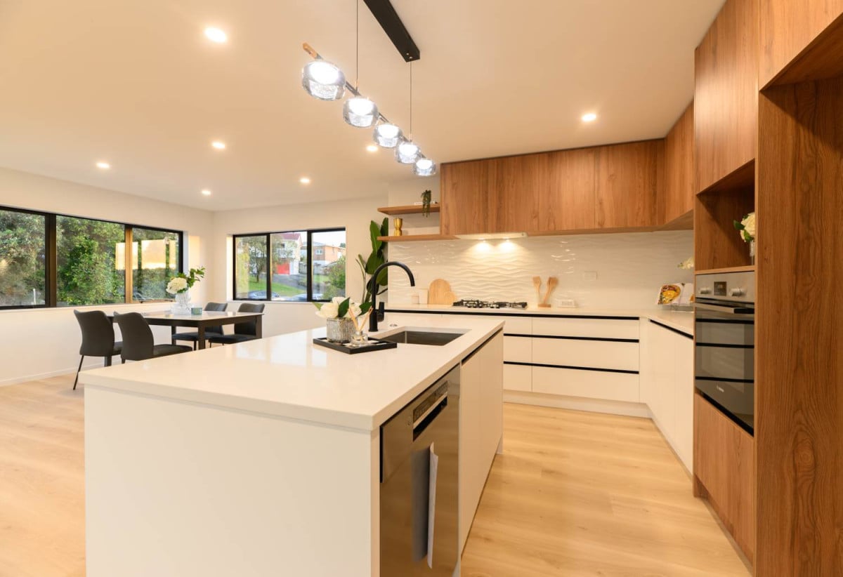 Double Westlake school zone, Brandnew standalone 4 beds 3 baths home with garage, close to schools, Glenfield Mall, 0.4 km to Glenfield Intermediate School, 93A Bruce Road, Glenfield, Auckland