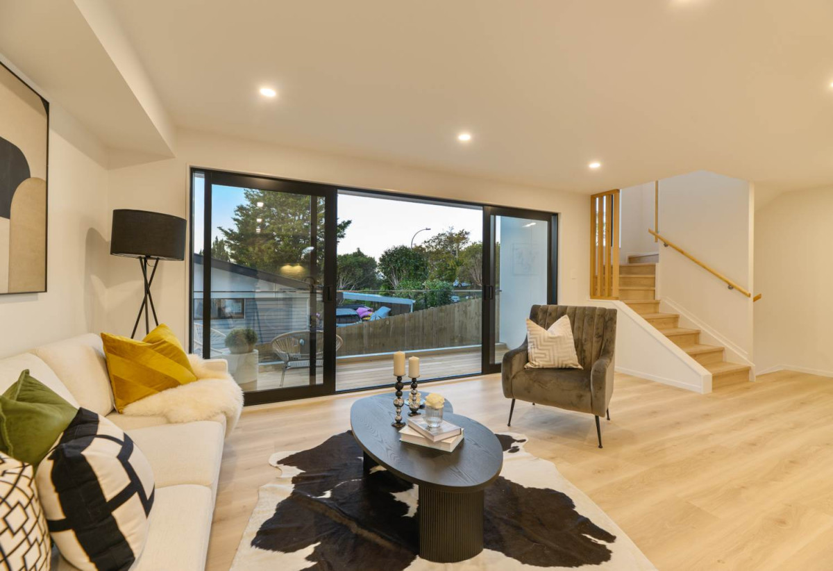 Double Westlake school zone, Brandnew standalone 4 beds 3 baths home with garage, close to schools, Glenfield Mall, 0.4 km to Glenfield Intermediate School, 93A Bruce Road, Glenfield, Auckland