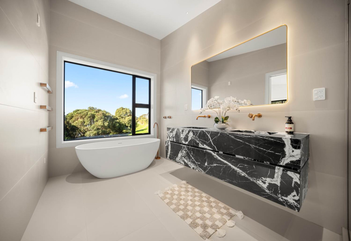 Rangitoto College zone, Sea Views, 4 beds (4 ensuites) 4.5 baths house with swimming pool and double garage, Direct private walkway to Churchill Cove Beach and reserve, close to schools, shops, supermarket, 0.9 km to Murrays Bay School, 61B Churchill Road, Murrays Bay, Auckland