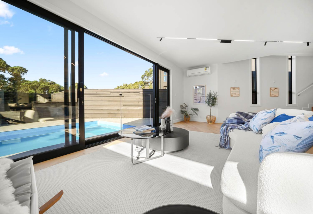 Rangitoto College zone, Sea Views, 4 beds (4 ensuites) 4.5 baths house with swimming pool and double garage, Direct private walkway to Churchill Cove Beach and reserve, close to schools, shops, supermarket, 0.9 km to Murrays Bay School, 61B Churchill Road, Murrays Bay, Auckland