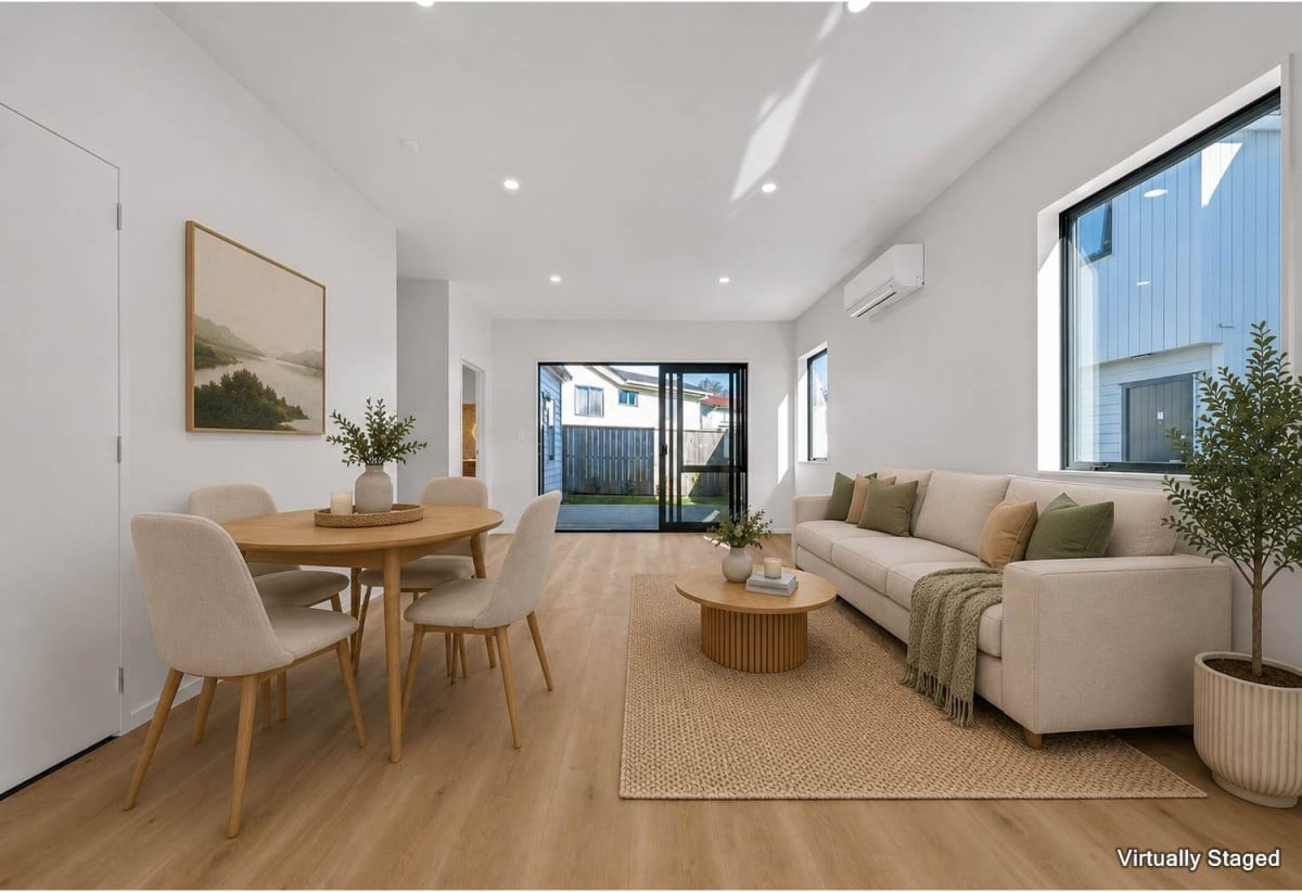 Standalone 4 beds 3.5 baths home with garage, literally next to a sports park, close to schools, local shops, 0.7 km to Birdwood School, 17B Bahari Drive, Ranui, Auckland