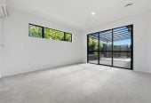 212m2 Renovated, Brick and tile 4 beds 2 baths house with double garage on 750m2 section, Equipped with solar panels, close to schools, town centre, 0.4 km to Pukekohe Hill School, 1.3 km to Pukekohe Intermediate, 1.4 km to Pukekohe High School, 8 Emsworth Court, Pukekohe, Auckland
