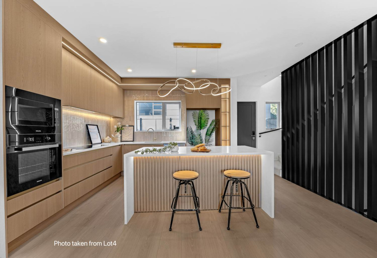 Double Grammar school zone, Brandnew 4 beds (2 ensuites) 3.5 baths home with double garage, 0.5 km to Victoria Avenue School and Baradene College, 1.8 km to Remuera Intermediate, 2.1 km to Epsom Girls’ Grammar School, 2.6 km to Auckland Grammar, Lot 6/14 Ingram Road, Remuera, Auckland