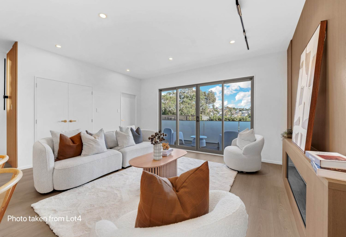 Double Grammar school zone, Brandnew standalone 4 beds (2 ensuites) 3.5 baths home with double garage, 0.5 km to Victoria Avenue School and Baradene College, 1.8 km to Remuera Intermediate, 2.1 km to Epsom Girls’ Grammar School, 2.6 km to Auckland Grammar, Lot 4/14 Ingram Road, Remuera, Auckland