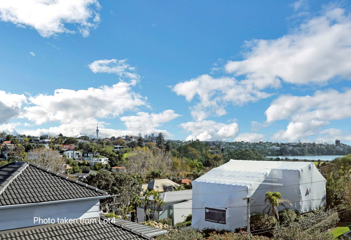 Double Grammar school zone, Brandnew standalone 4 beds (2 ensuites) 3.5 baths home with double garage, 0.5 km to Victoria Avenue School and Baradene College, 1.8 km to Remuera Intermediate, 2.1 km to Epsom Girls’ Grammar School, 2.6 km to Auckland Grammar, Lot 1/14 Ingram Road, Remuera, Auckland