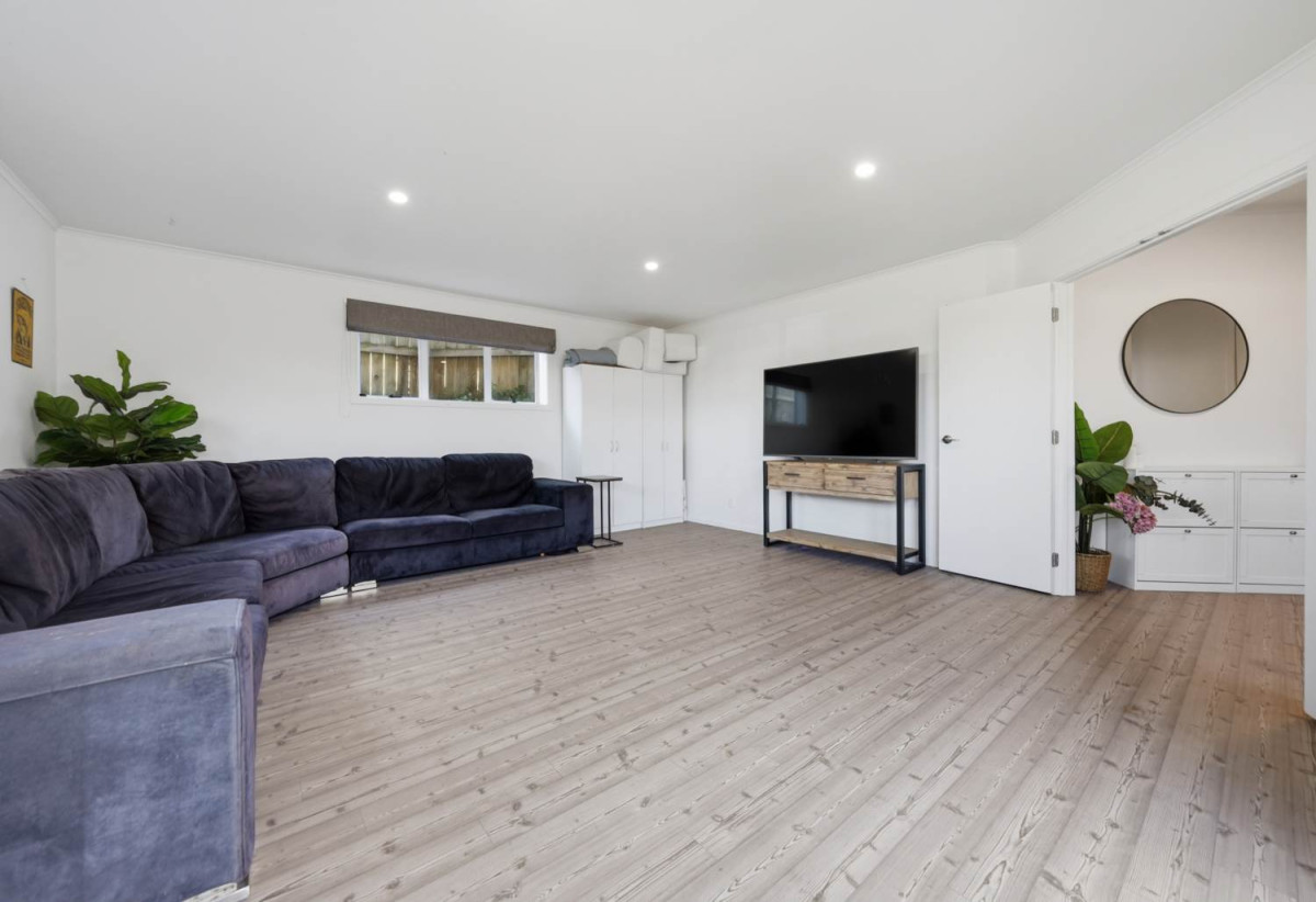 746m2 section, 4 beds (1 ensuite) + study room 2 baths house with garage, Downstairs offers internal access garaging plus a versatile rumpus room, move-in ready, close to schools, shops, supermarkets, 0.2 km to Riverhills School, 127 Ennis Avenue, Pakuranga Heights, Auckland