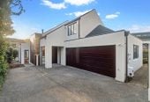 Urgent sale, Overseas vendor cashing out, Double Grammar school zone, 475m2 section, 4 beds + office room 3 baths house with double garage, zoned Terrace Housing & Apartment Building, 1.9 km to Epsom Girls’ Grammar School, 2.8 km to Auckland Grammar, 11B Clonbern Road, Remuera, Auckland