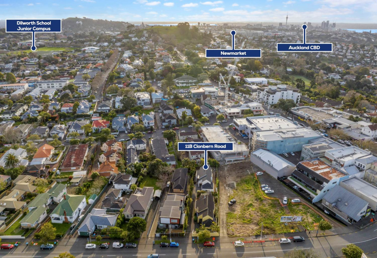 Urgent sale, Overseas vendor cashing out, Double Grammar school zone, 475m2 section, 4 beds + office room 3 baths house with double garage, zoned Terrace Housing & Apartment Building, 1.9 km to Epsom Girls’ Grammar School, 2.8 km to Auckland Grammar, 11B Clonbern Road, Remuera, Auckland