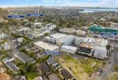 Urgent sale, Overseas vendor cashing out, Double Grammar school zone, 475m2 section, 4 beds + office room 3 baths house with double garage, zoned Terrace Housing & Apartment Building, 1.9 km to Epsom Girls’ Grammar School, 2.8 km to Auckland Grammar, 11B Clonbern Road, Remuera, Auckland