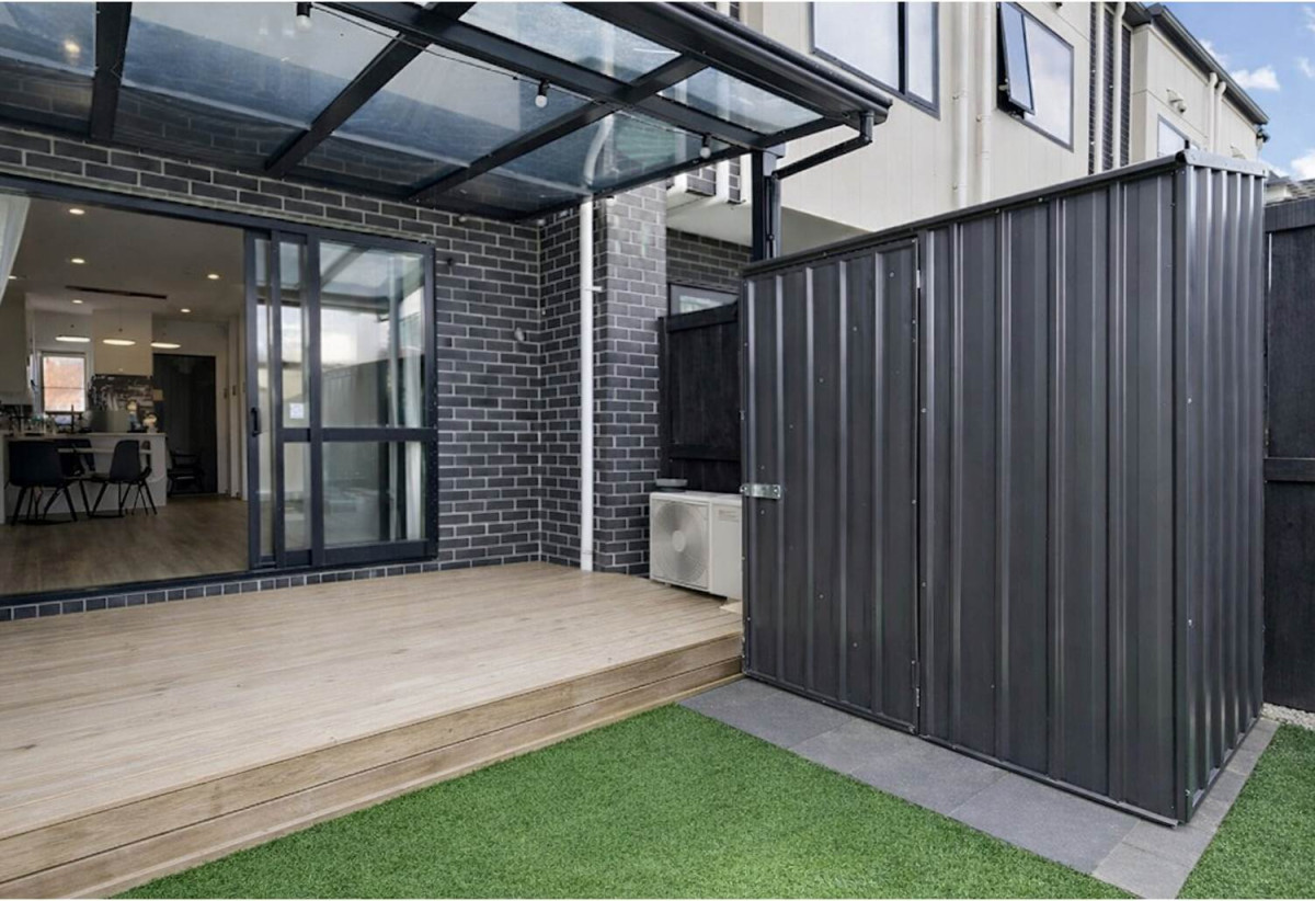 For rent, 2 beds + study 1 bath townhouse with car park, available 30th June, 33 Kiato Lane, Flat Bush, Auckland
