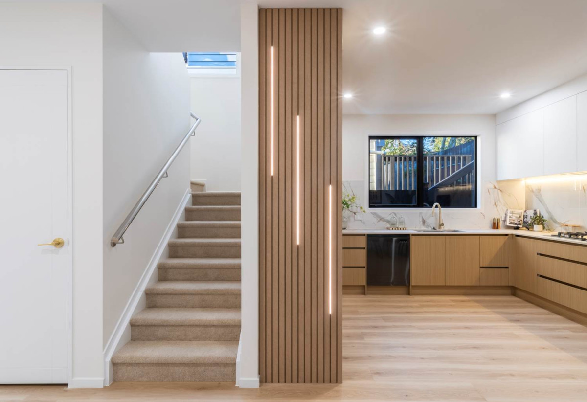 Rangitoto College zone, Master Build Peace of Mind, Standalone 5 beds 2.5 baths home with garage, central air conditioning, close to schools, shops, easy motorway access, 1.1 km to Northcross Intermediate, 3B Kallista Place, Browns Bay, Auckland