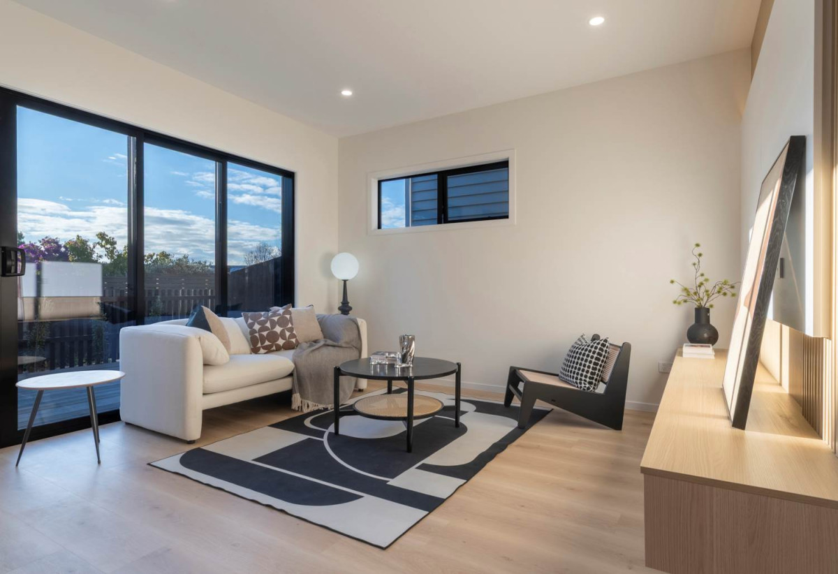 Rangitoto College zone, Master Build Peace of Mind, Standalone 5 beds 2.5 baths home with garage, central air conditioning, close to schools, shops, easy motorway access, 1.1 km to Northcross Intermediate, 3B Kallista Place, Browns Bay, Auckland