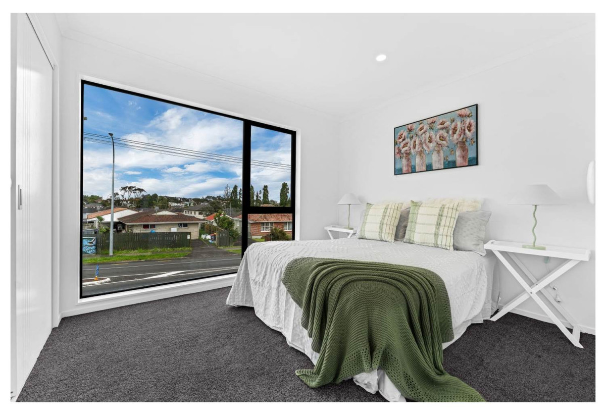 2 beds 1.5 baths home with car park, close to schools, local shops, motorway access, 0.9 km to Papatoetoe South School, Lot 2/38 Pah Road, Papatoetoe, Auckland