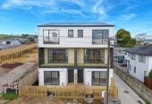 10-year building warranty, Brandnew Freehold 3 beds 2.5 baths home with car park, close to schools, Glenfield Mall, 0.7 km to Manuka Primary School, 1 km to Glenfield Intermediate School, Lot 6/17 Sunnyfield Crescent, Glenfield, Auckland