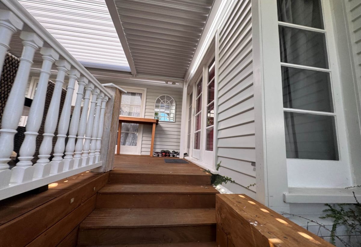 MORTGAGEE SALE, 4 beds 1 bath house on 890m2 section, the site is currently in the design stage for redevelopment, with concept plans reported to show redevelopment of the site to seven terraced houses, subject to council approval. The property backs onto Pomaria Primary School, and is well located close to the retail and commercial amenities at WestCity Waitakere and the Lincoln Road commercial precinct, 15 Kingdale Road, Henderson, Auckland
