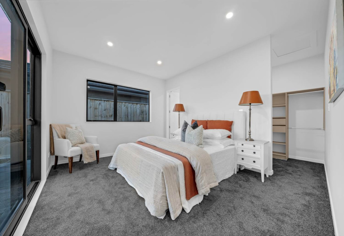 4 beds 3 baths house with double garage on 498m2 section, Set within the peaceful seaside community of Clarks Beach, enjoy weekends are filled with beach walks, golf days, boating adventures, and relaxed evenings spent with family and friends, 31 Korowhiti Road, Clarks Beach, Auckland