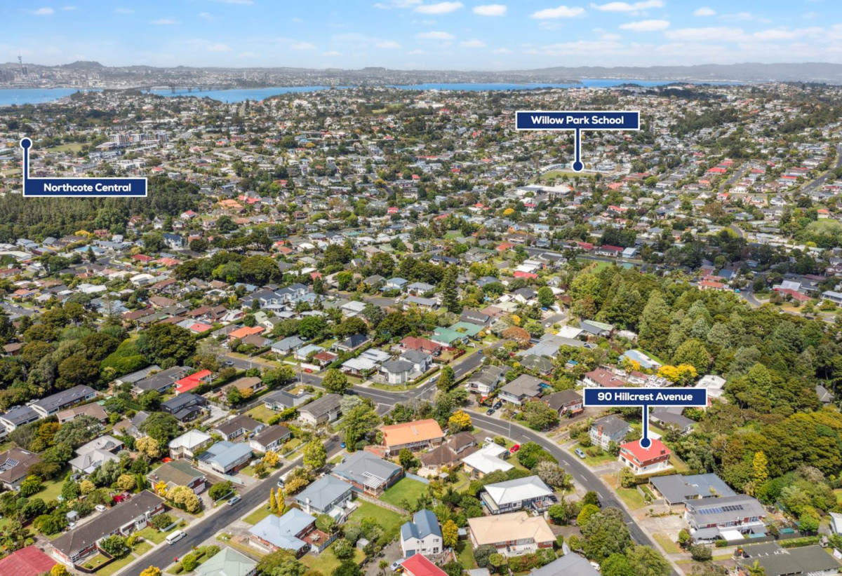 764m² section, Renovated Brick 4 beds 2 baths house with double garage, downstairs 2 beds 1 bath with its own entrance, close to schools, shopping centres, motorway access, 0.9 km to Willow Park School, 90 Hillcrest Avenue, Hillcrest, Auckland