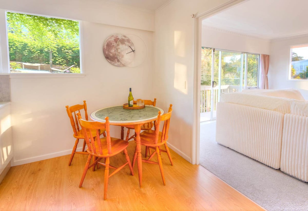 764m² section, Renovated Brick 4 beds 2 baths house with double garage, downstairs 2 beds 1 bath with its own entrance, close to schools, shopping centres, motorway access, 0.9 km to Willow Park School, 90 Hillcrest Avenue, Hillcrest, Auckland