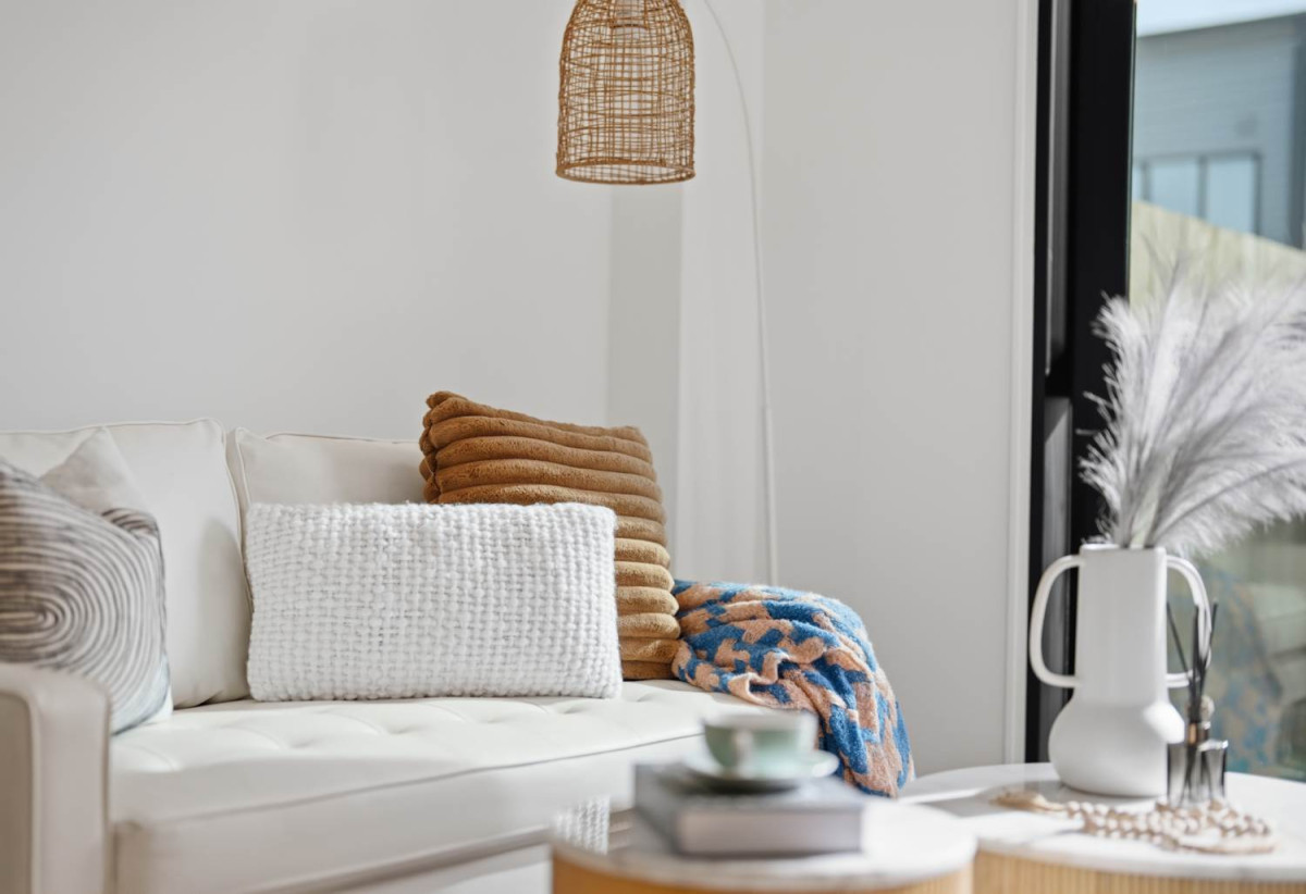 10-Years Master Builder Warranty, Brandnew 1 bed + Flxi room 1 bath townhouse, Walk to restaurants, bus stops, train stations, and supermarkets, 0.7 km to Stanhope Road School, 12 Lunn Avenue, Mt Wellington, Auckland