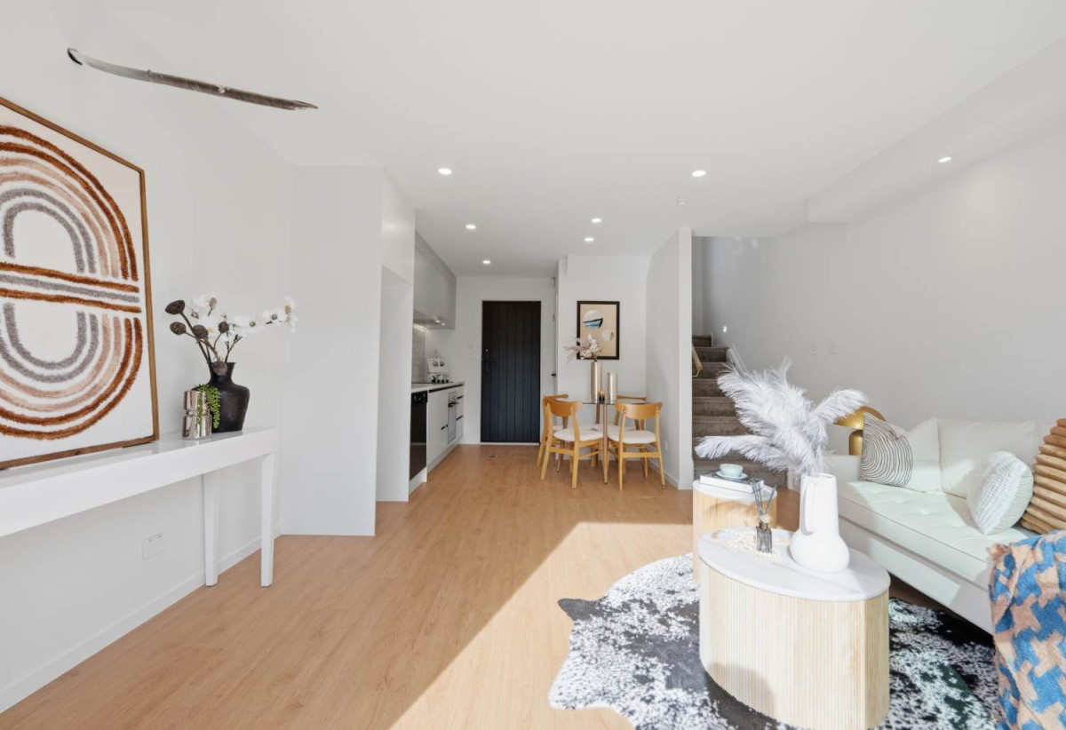 10-Years Master Builder Warranty, Brandnew 1 bed + Flxi room 1 bath townhouse, Walk to restaurants, bus stops, train stations, and supermarkets, 0.7 km to Stanhope Road School, 12 Lunn Avenue, Mt Wellington, Auckland
