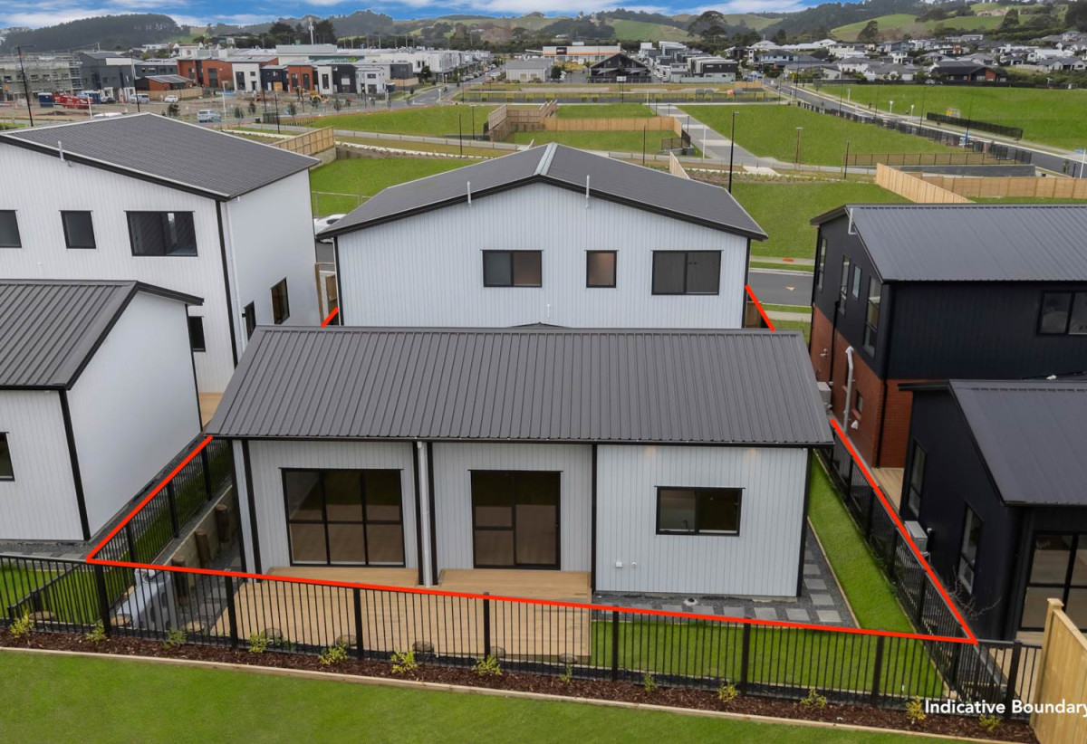 2 Kitchens, Brandnew 5 beds 4.5 baths house with double garage on 414m2 section, close to Beachlands shopping centre, beach, reserves, 19 Kanae Drive, Beachlands, Auckland