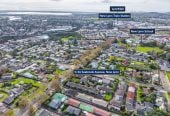 3 beds 2 baths home with garage, close to Lynn Mall, schools, golf course, Lawson Park and playground, 0.4 km to New Lynn School, 5/46 Seabrook Avenue, New Lynn, Auckland