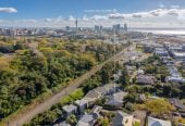 Double Grammar school zone, 202m2 3 beds 2.5 baths home with double garage, Just steps to cafés, restaurants, boutiques, and galleries, and minutes to Newmarket, the CBD, and motorway access. Zoned for Parnell Primary, Auckland Grammar, and Epsom Girls Grammar, 73 Gibraltar Crescent, Parnell, Auckland