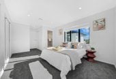 2 Kitchens, 6 beds 3.5 baths house with garage and 2-beds granny, close to schools, shops, Hunter Plaza, easy motorway access, 1.1 km to Papatoetoe Intermediate, 35A Mclean Avenue, Papatoetoe, Auckland