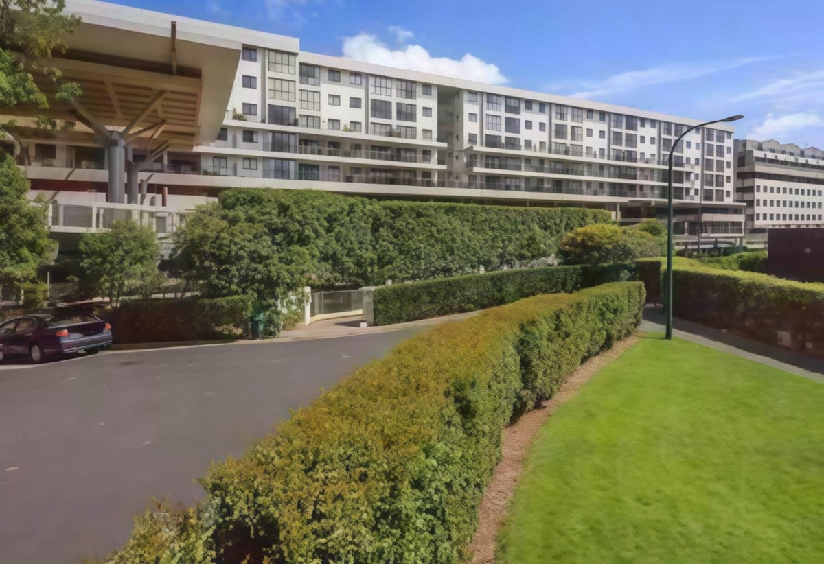 Double Grammar school zone, 2 beds 2 baths apartment with 2 car parks, 0.4 km to Newmarket School, 0.9 km to Auckland Grammar, 1 km to Epsom Girls’ Grammar School, D610/176 Broadway, Newmarket, Auckland