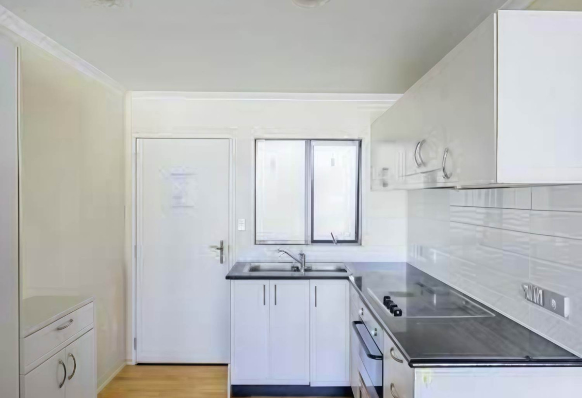 Double Grammar school zone, 2 beds 2 baths apartment with 2 car parks, 0.4 km to Newmarket School, 0.9 km to Auckland Grammar, 1 km to Epsom Girls’ Grammar School, D610/176 Broadway, Newmarket, Auckland