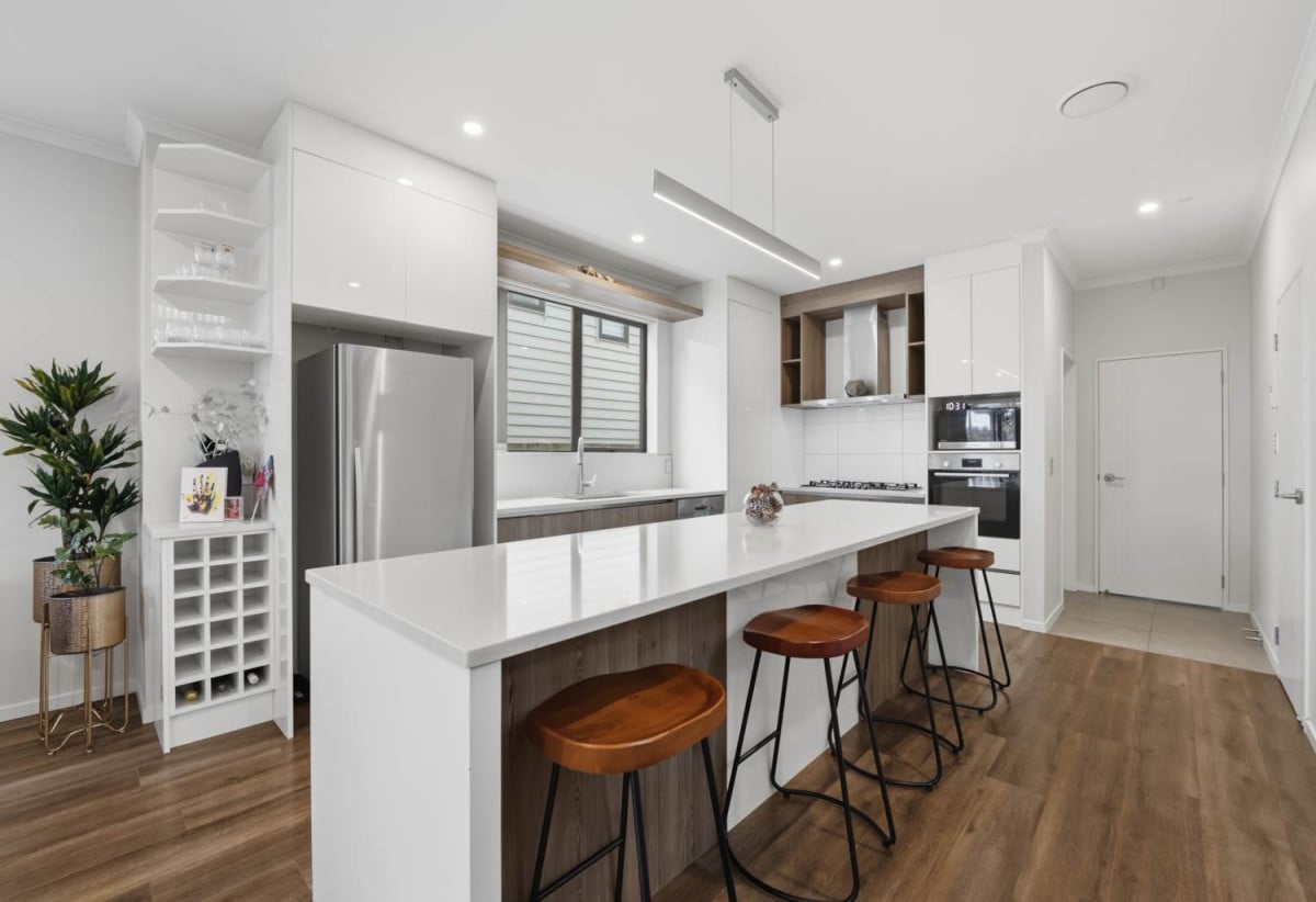 217m2 5 beds (2 ensuites) 3.5 baths house with garage on 280m2 section, 1 ensuite ground floor, Just moments from Ormiston Town Centre, supermarkets, cafés, restaurants, parks, schools, 0.7 km to Chapel Downs School, 1.8 km to Ormiston Senior College and Ormiston Junior College, 26 Cooladawson Drive, Flat Bush, Auckland