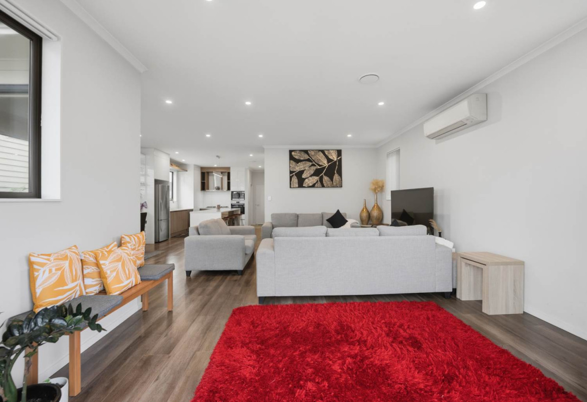 217m2 5 beds (2 ensuites) 3.5 baths house with garage on 280m2 section, 1 ensuite ground floor, Just moments from Ormiston Town Centre, supermarkets, cafés, restaurants, parks, schools, 0.7 km to Chapel Downs School, 1.8 km to Ormiston Senior College and Ormiston Junior College, 26 Cooladawson Drive, Flat Bush, Auckland