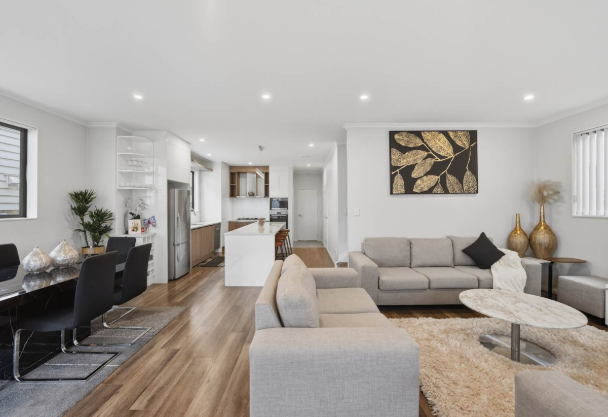 217m2 5 beds (2 ensuites) 3.5 baths house with garage on 280m2 section, 1 ensuite ground floor, Just moments from Ormiston Town Centre, supermarkets, cafés, restaurants, parks, schools, 0.7 km to Chapel Downs School, 1.8 km to Ormiston Senior College and Ormiston Junior College, 26 Cooladawson Drive, Flat Bush, Auckland