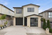 217m2 5 beds (2 ensuites) 3.5 baths house with garage on 280m2 section, 1 ensuite ground floor, Just moments from Ormiston Town Centre, supermarkets, cafés, restaurants, parks, schools, 0.7 km to Chapel Downs School, 1.8 km to Ormiston Senior College and Ormiston Junior College, 26 Cooladawson Drive, Flat Bush, Auckland
