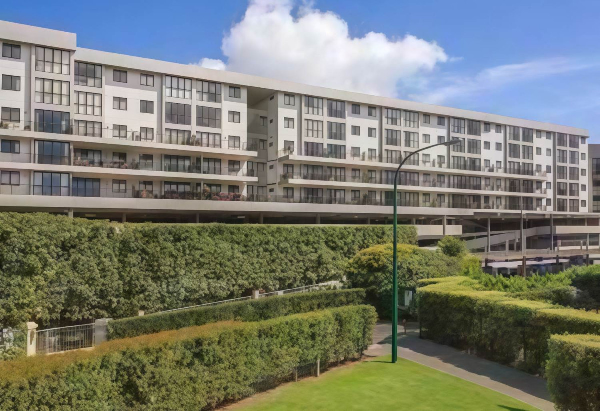 Double Grammar school zone, 2 beds 2 baths apartment with 2 car parks, 0.4 km to Newmarket School, 0.9 km to Auckland Grammar, 1 km to Epsom Girls’ Grammar School, D610/176 Broadway, Newmarket, Auckland
