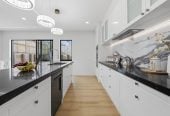 2 Kitchens, 360m2 8 beds (3 ensuites) 5.5 baths house with double garage and 2-beds granny, close to Ormiston shopping centre and Botany Downs shopping centre, 0.8 km to Mission Heights Junior College, 0.9 km to Mission Heights Primary School, 1.5 km to Ormiston Senior College, 4 Mill Hill Close, Flat Bush, Auckland