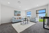 2 Kitchens, 360m2 8 beds (3 ensuites) 5.5 baths house with double garage and 2-beds granny, close to Ormiston shopping centre and Botany Downs shopping centre, 0.8 km to Mission Heights Junior College, 0.9 km to Mission Heights Primary School, 1.5 km to Ormiston Senior College, 4 Mill Hill Close, Flat Bush, Auckland